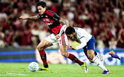 Jardim exalta capacidade sem bola de Pedro, do Flamengo: 'Espírito de pressionar'