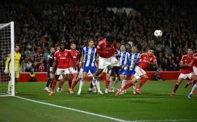 Nottingham Forest vence o Porto e carimba vaga nas semifinais da Europa League