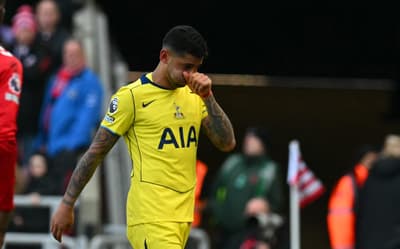 Tottenham perde e se complica na zona de rebaixamento da Premier League