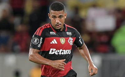 Samuel Lino credita melhora no Flamengo a Jardim e compara estilo de Filipe Luís: 'Me identifico'