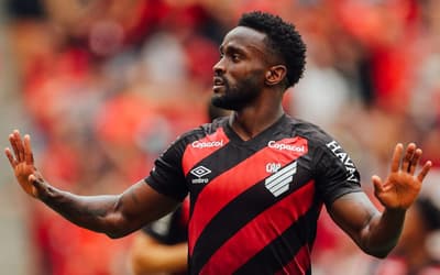 Mendoza destaca força do Athletico-PR após vitória na Arena da Baixada