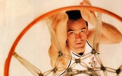 Do rival ao Corinthians: saiba por que Oscar Schmidt virou corintiano