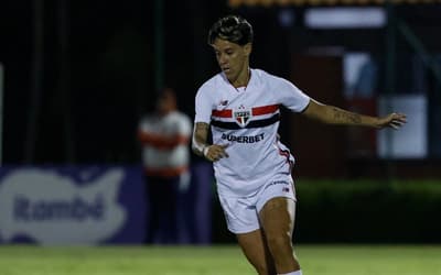 Gadu projeta reencontro com ex-clube e destaca sequência do São Paulo no Brasileirão Feminino