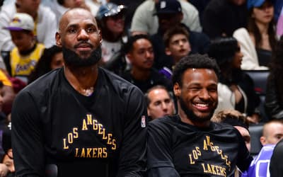 Lebron James atinge 1.229ª vitórias na NBA e quebra recorde