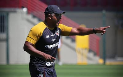 Com mudanças no ataque, São Paulo está pronto para enfrentar o Vitória; veja escalação