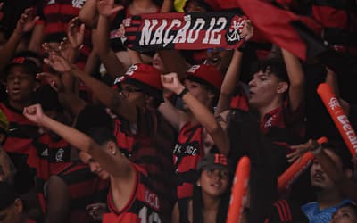 Torcida do Flamengo agita clássico contra o Vasco no NBB: 'Arêrê'