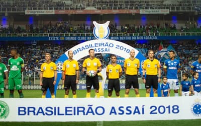 Confira arbitragem de Cruzeiro x Chapecoense e histórico do árbitro