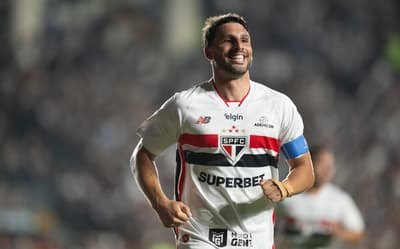 Sem marcar há dez jogos, Calleri busca reação no São Paulo antes da Copa