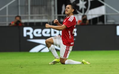Veja o gol de Internacional x Fluminense: Bernabei abre o placar