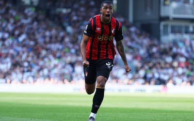 Atuação de Rayan em última partida da Premier League vira assunto: 'Precisa'