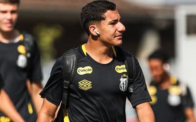 Santos relaciona jogador do Sub-20 pela primeira vez no duelo contra o Grêmio