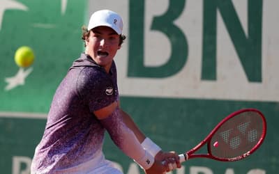 Análise: João Fonseca busca, contra Djokovic, subir de patamar