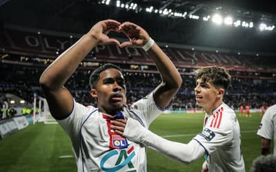 Endrick se despede do Lyon e retorna ao Real Madrid visando a Copa