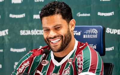 Hulk explica acerto com Fluminense e revela conversas com Fred e Thiago Silva