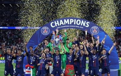 Convocado por Ancelotti perde pênalti, e PSG vence Champions sobre o Arsenal