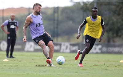 Desfalques importantes: As opções de Domínguez para escalar o Atlético contra o Vasco