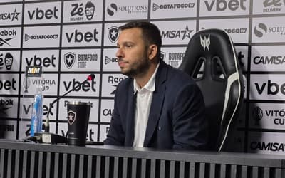 Botafogo anuncia saída do diretor Alessandro Brito