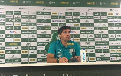 Abel lamenta dificuldades físicas de Paulinho em retorno ao Palmeiras: 'Azar do treinador'
