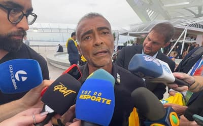 Antes da convocação, Romário fala sobre Neymar: 'Faz falta'