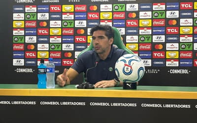 Abel comemora convocação de Flaco e defende tradição na Libertadores: 'O Palmeiras é fortíssimo'