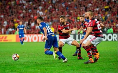 Último duelo entre Flamengo e Cruzeiro na Libertadores teve Arrascaeta como carrasco