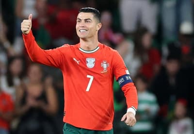 Cristiano Ronaldo marcou dois gols e garantiu classificação de Portugal à Copa do Mundo de 2026 (Foto: PATRICIA DE MELO MOREIRA / AFP)