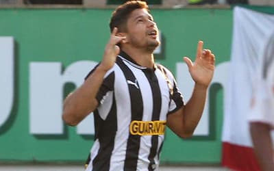São Paulo 0 x 2 Botafogo no Brasileirão 2011; Elkeson e Herrera decidem no Morumbi