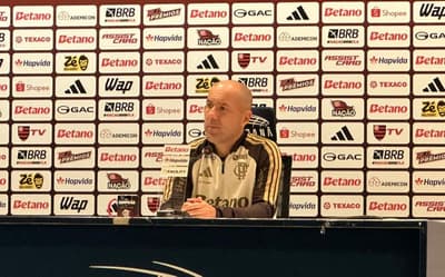 Jardim cobra critério por expulsão de Carrascal: 'Contra o Flamengo, é fácil dar vermelho'