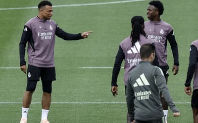 Mbappé não é relacionado pelo Real Madrid e fica fora do clássico com o Barcelona
