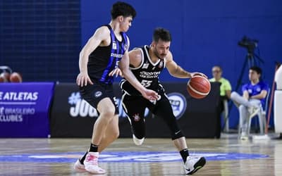 Veja os lances de Pinheiros x Corinthians pelo jogo 1 da semifinal do NBB