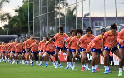 Seleção Feminina treina no CT do Corinthians para enfrentar os EUA