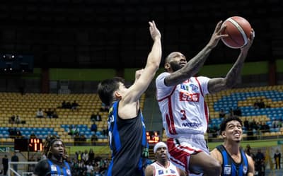 Pentacampeão! Franca vence Pinheiros e levanta mais uma taça do NBB