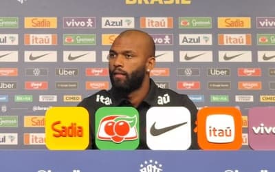 Entre sorrisos e sonhos na Seleção, Igor Thiago diz: 'Realização da vida'