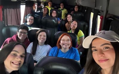 Torcedora organiza caravana só de mulheres para torcer pela Seleção Brasileira em SP