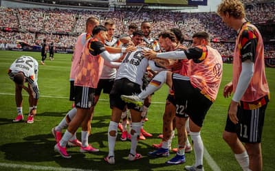 Alemanha derrota os Estados Unidos em último teste antes da Copa do Mundo