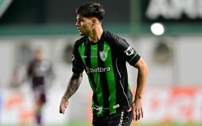 Vasco aposta em estratégia pouco explorada na era SAF para contratar Paulinho