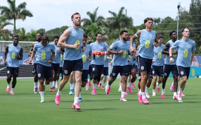 Inglaterra usa pulseiras para monitorar jogadores na preparação para a Copa