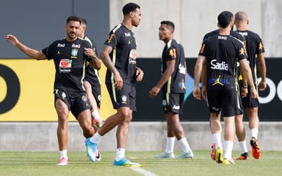 Ancelotti esboça time e indica retorno da zaga titular da Seleção