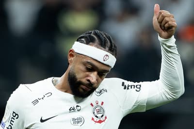 Memphis Depay tem futuro incerto no Corinthians (Foto: Joisel Amaral/AGIF/Folhapress)