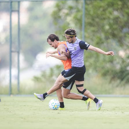 Treinamento cidade do galo  (Foto: Pedro Souza / Atlético)