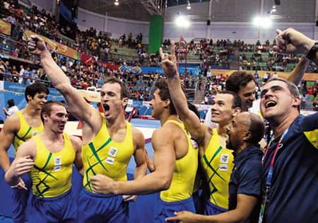 Atletas da ginástica comemoram classificação para os Jogos Olímpicos