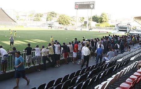 Torcida do Vasco em São Januário 2 (FOTO: Cleber Mendes)