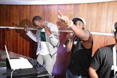 Usain Bolt é DJ no Rio (Foto: Divulgação/Puma)