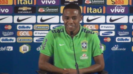 Elias brinca com santistas: 'eles não tem essa estrutura lá embaixo'