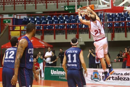 Solar/Basquete Cearense X Brasília (Foto:divulgação)