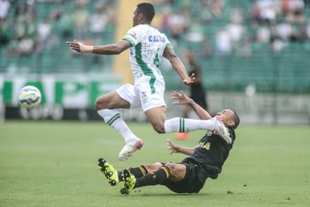 Figueirense x Chapecoense (Foto: Eduardo Valente/Lancepress!)
