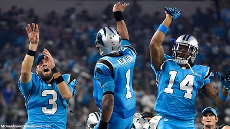 Cam Newton liderou Panthers em vitória sobre o Dallas Cowboys (Foto: Michael Ainsworth/AP)