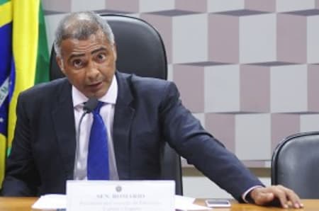 Romário admitiu que teve contas em banco suiço quando ainda era jogador (Foto: Divulgação)