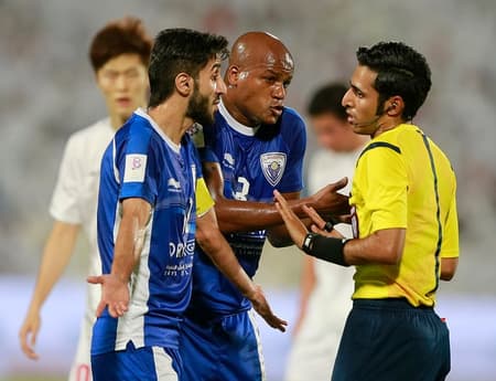 Hoje no Catar, zagueiro Domingos esteve em campo pelo Grêmio na Batalha dos Aflitos (Foto: Divulgação)