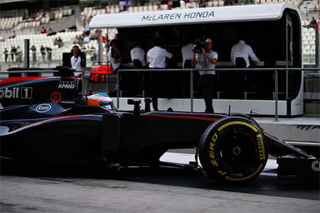 Fernando Alonso (McLaren) - GP de Abu Dhabi (Foto: Divulgação)